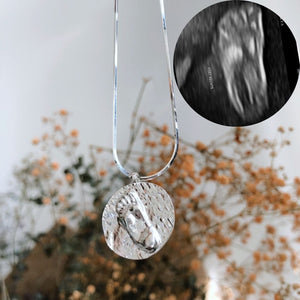 Custom ultrasound pendant necklace – personalised pregnancy keepsake jewelry handcrafted from your baby’s ultrasound scan image in sterling silver, gold-plated, or solid gold.